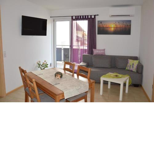 Ferienwohnung am Brunnen Fewo 2