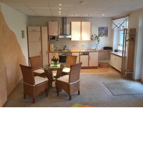 Ferienwohnung Elsterveilchen 100 m bis zur Soletherme und Theater