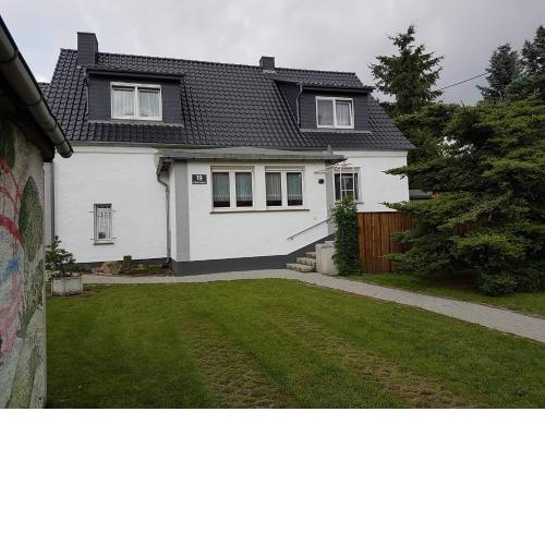 Ferienwohnung Fam. Schade