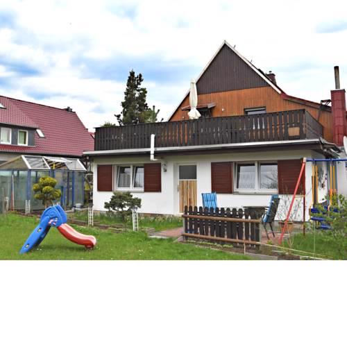 Peaceful Apartment with Private Terrace in Lichtenhain