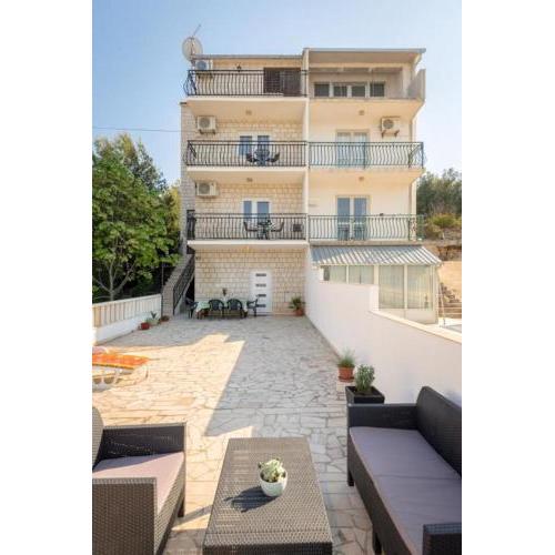 Ferienwohnung in Arbanija mit Meerblick, Balkon, Klimaanlage, W-LAN 5137-2