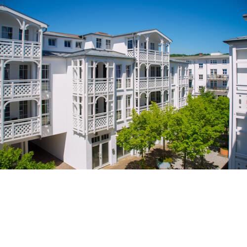 Ferienwohnung mit Balkon und Seeblick