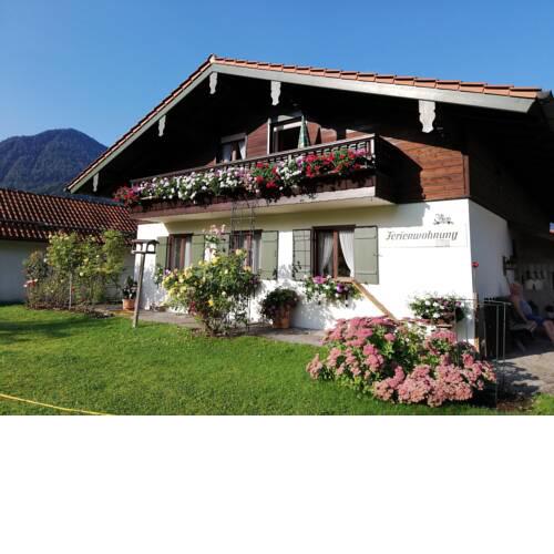 Ferienwohnung mit Bergblick nach Osten