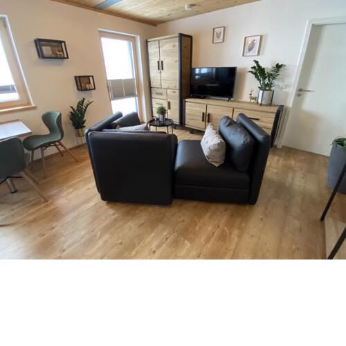 Ferienwohnung mit eigenem Garten und Bergblick