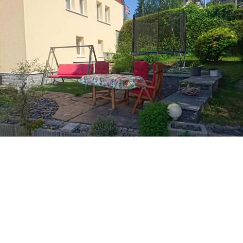 Ferienwohnung mit Garten und Spielplatz