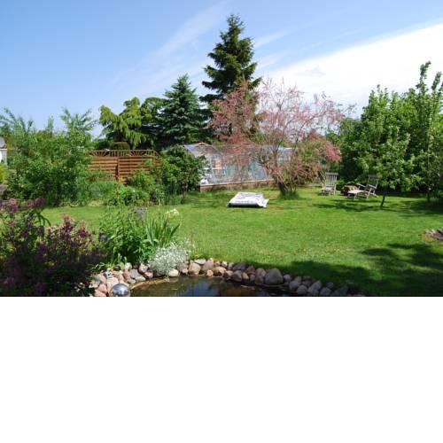 Ferienwohnung mit Gartenbereich (UT)