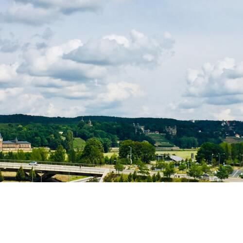 Ferienwohnung mit Panoramablick auf Elbe und Schlösser