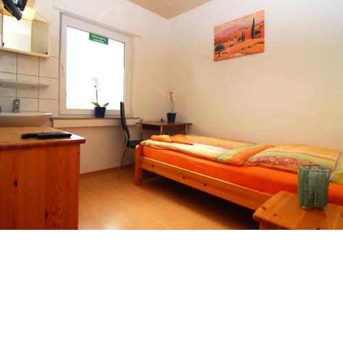 Ferienwohnung + Monteurwohnungen Krings