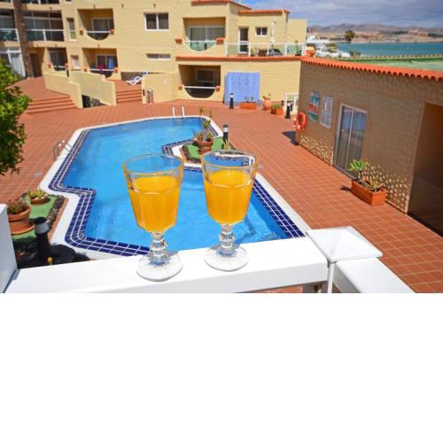 Ferienwohnung PLAYA 2 - Pool - Meerblick - 50m Strand - WiFi
