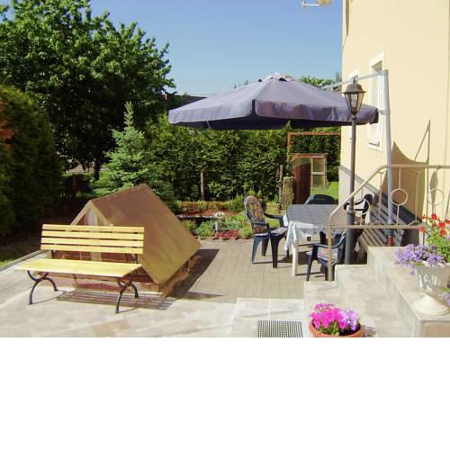 Quaint Apartment in Mittelndorf with Valley view