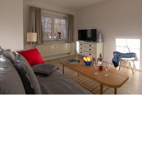 Ferienwohnung Schlösschen am Schmachter See von FeWo-Rügen-Urlaub