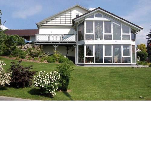 Ferienwohnung "STREUTALBLICK"
