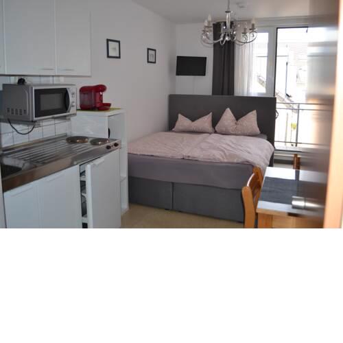 Ferienwohnung Trier Zentrum möbliert, mit Balkon