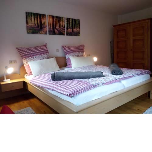 Ferienwohnung Waldhäusl