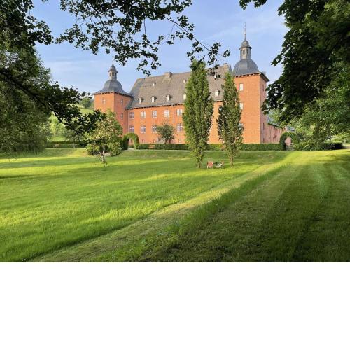Ferienwohnungen Jagdschloss Adolphsburg