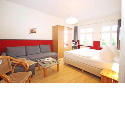 Ferienwohnungen Molli-West - Wohnung 1 / 9801