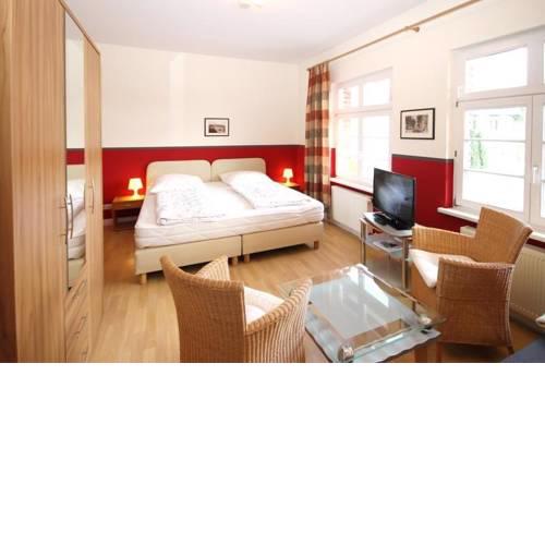 Ferienwohnungen Molli-West - Wohnung 2 / 9802