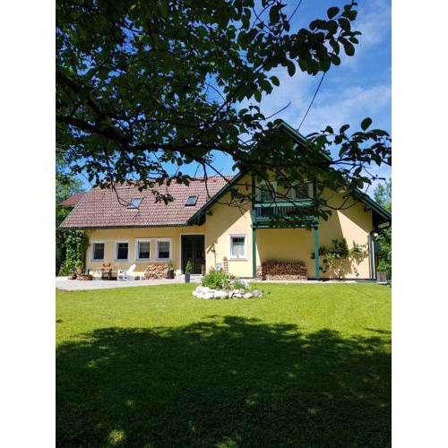 Ferienwohnungen Oppitz