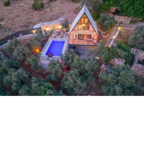 Fethiye'de Deniz Manzaralı Villa