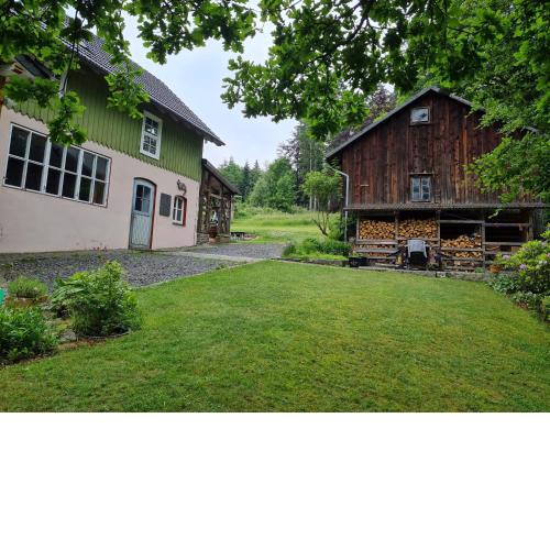 Fewo das Krafthaus, im Wald, für Naturfreunde