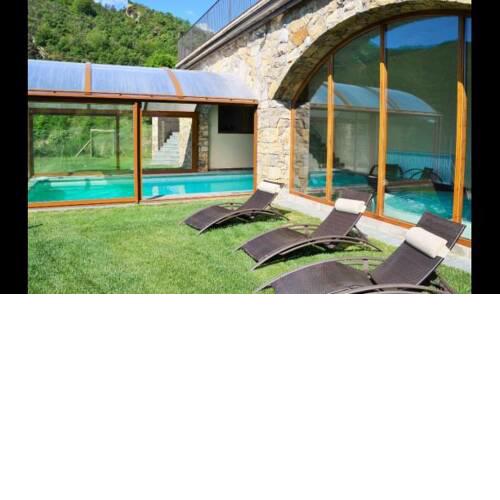 Figols Villa Sleeps 15 with Pool