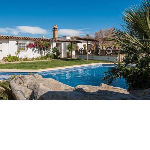 Finca Abril 3 Piscina Compartida