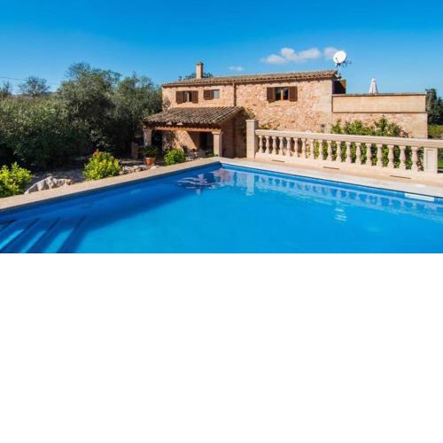 Finca es Lladroner