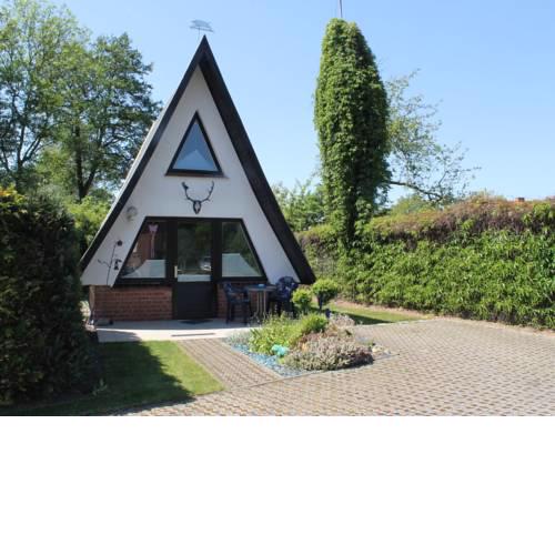 Uniquely Holiday Home in Neubukow near Sea
