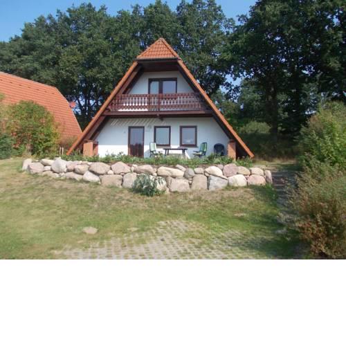 Charming Holiday Home in Marlow Mecklenburg with Garden