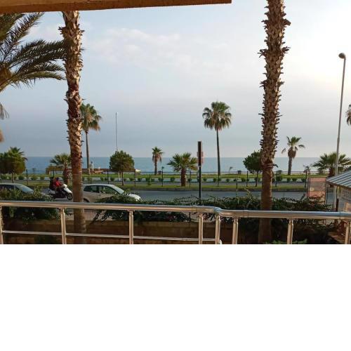 First floor just near the sea and swimming pool