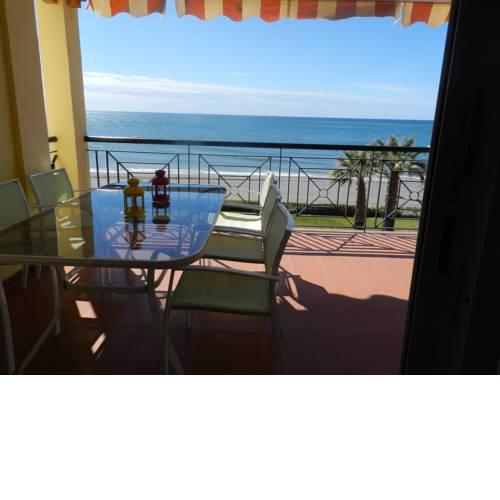 First Line Beach Apartment