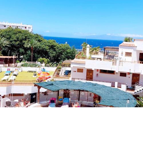 FIRST LINE Ocean View Apartment in Los Geranios