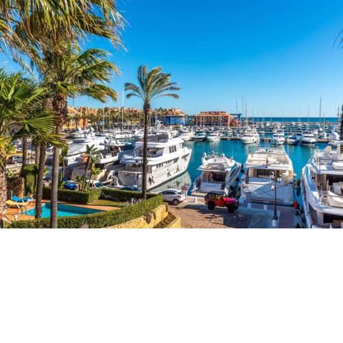 First line Penthouse in Puerto Sotogrande with Seaviews
