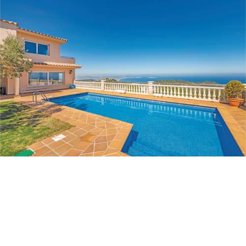 Five-Bedroom Holiday Home in Begur