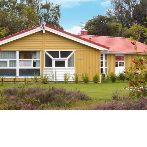 Five-Bedroom Holiday home in Grömitz 2