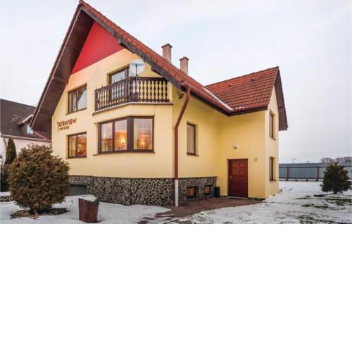 Five-Bedroom Holiday Home in Velka Lomnica