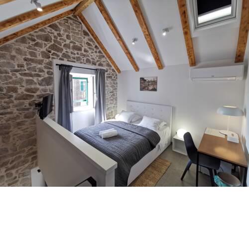 FJAKA Boutique Apartments