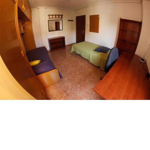 flat holiday ideal family near beach, center everything