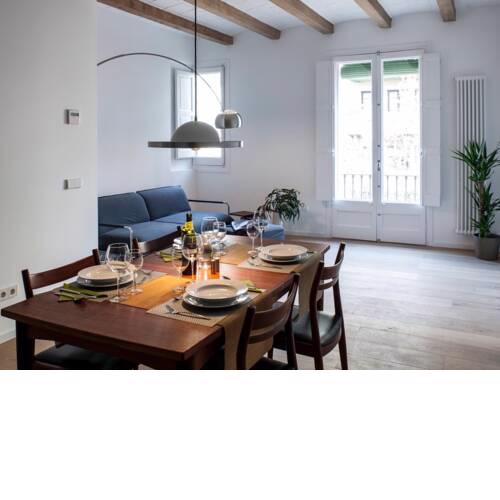Flat San Antoni Villaroel/Apartment