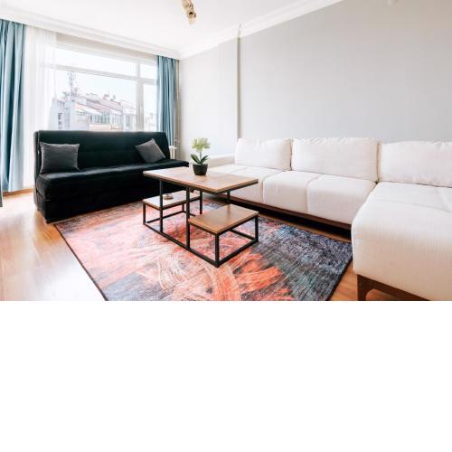 Flat w Balcony 3 min to Moda 7 min to Bull Statue