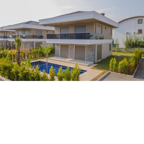 Flat w Pool and Balcony 10 min to Beach in Serik