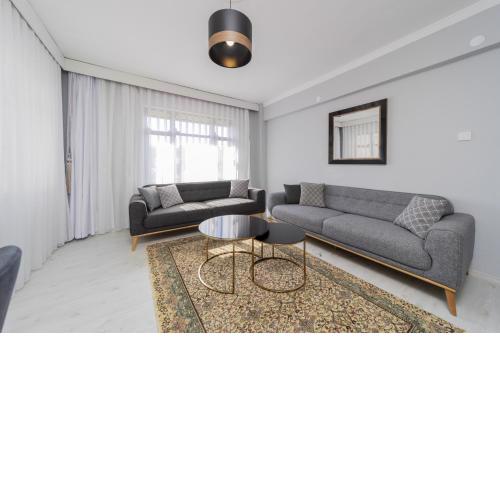 Flat with Balcony 2 min to Hadrian Gates