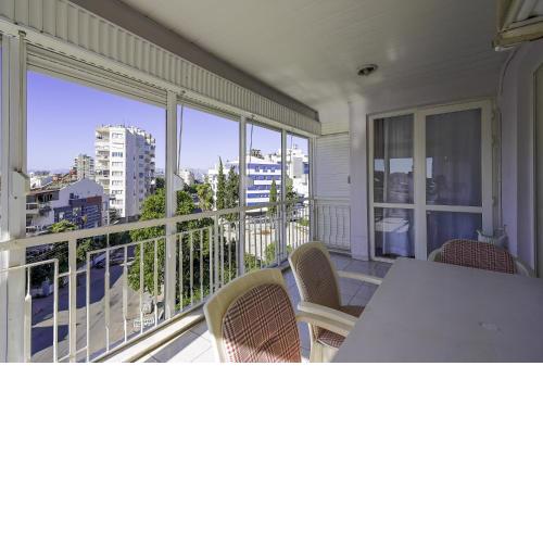 Flat with Balcony 5 min to Omi Beach