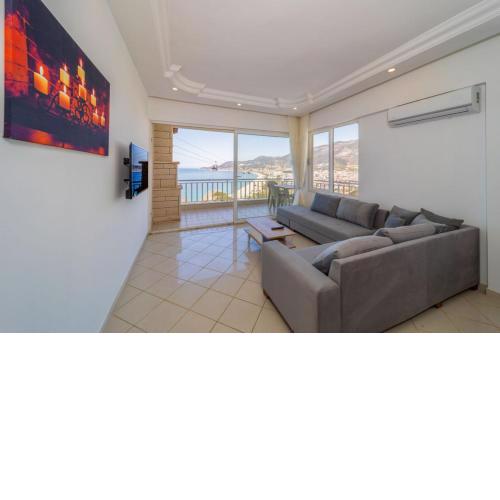 Flat with Sea & Nature View and Balcony in Alanya