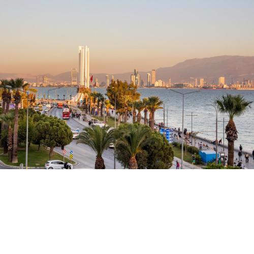 Flat with Sea View near Karsiyaka Coast