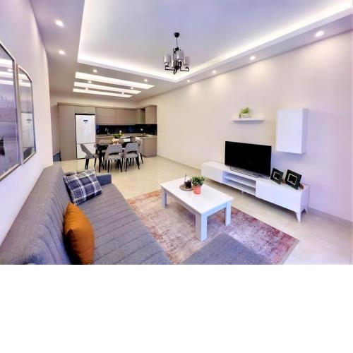 Flat with Shared Pool and Backyard in Alanya