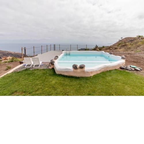 Flatguest Charming House + Pool + Terrace + Views