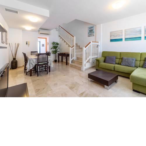 Flatguest San Fernando + 4Bdr + Terrace + Parking