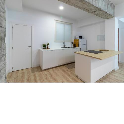 Flatguest Urban Loft - Central - Modern - FastWiFi