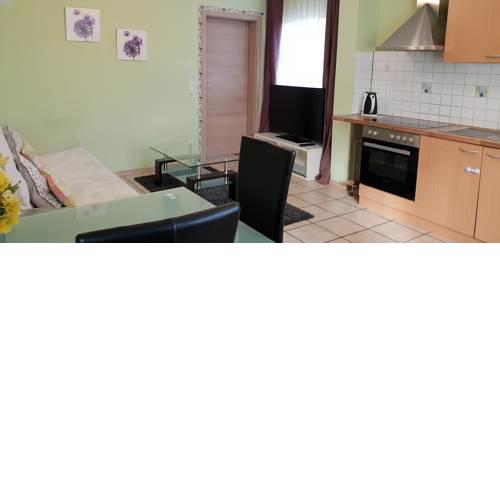 flats-4u - Cosy, quite & clean apartments in the city ( Apt.4 )